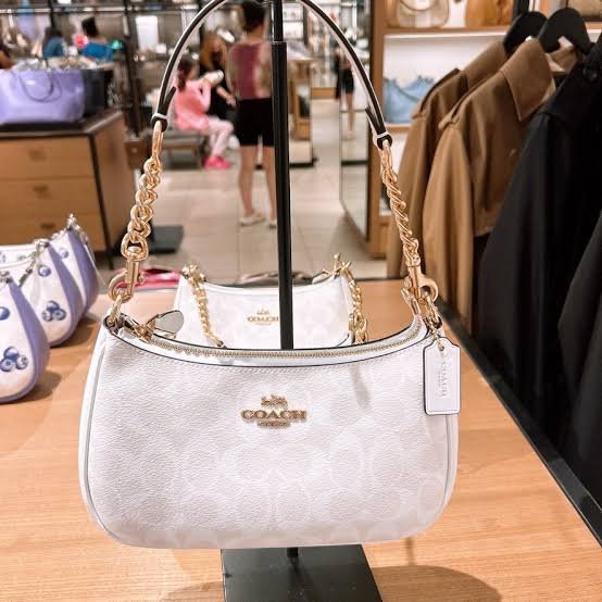 Coach Shoulder Bag